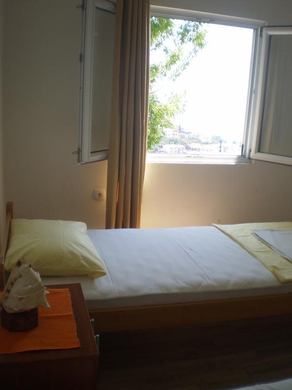Apartment Vuk I Novak Ulcinj Phòng bức ảnh